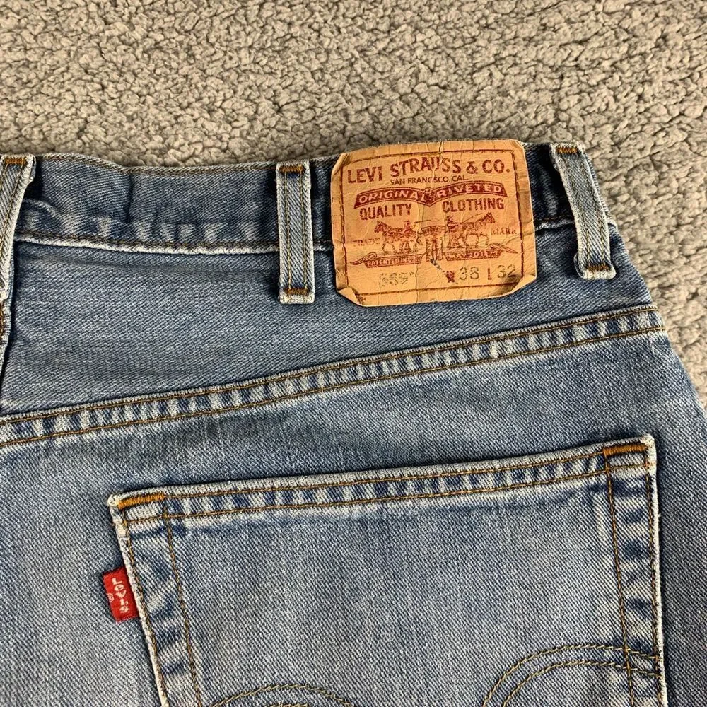 Levi's 559 Jeans Mens 38x32 Blue Relaxed Straight Destroyed Denim‎ Skater 38x31